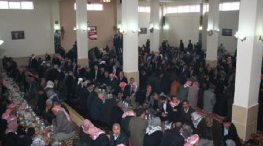 Suru&ccedil;'ta husumetli iki aile vali tarafından barıştırıldı