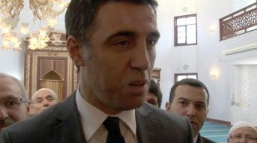 Hakan Şükür: İnönü'de, taraftarın istediği gibi olmasını ümit ediyorum