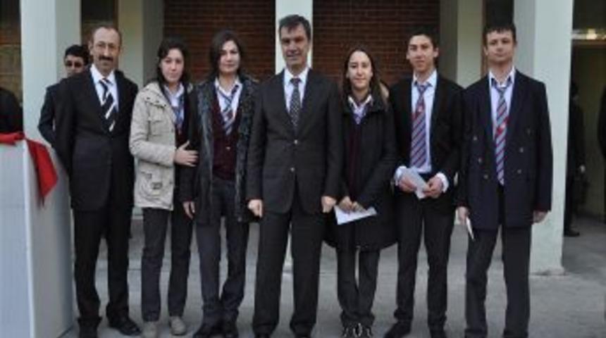 &Ouml;ğrencilere &uuml;niversiteye hazırlık desteği