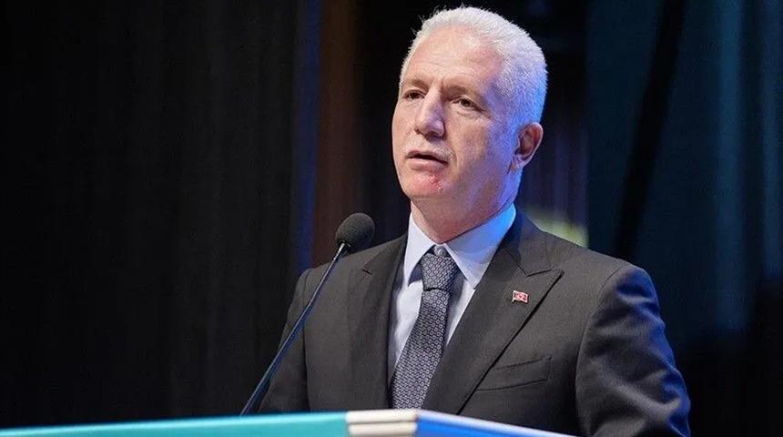 Vali G&uuml;l'den a&ccedil;ıklama! "İstanbul'da pazartesi g&uuml;n&uuml; okullar a&ccedil;ık!"