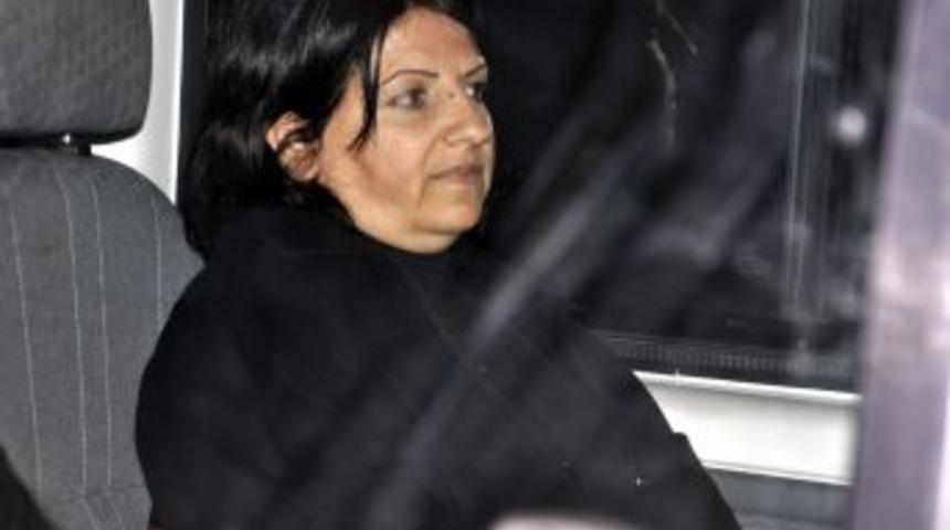 Ankara&rsquo;dan getirilen KCK ş&uuml;phelileri sağlık kontrol&uuml;nden ge&ccedil;irildi