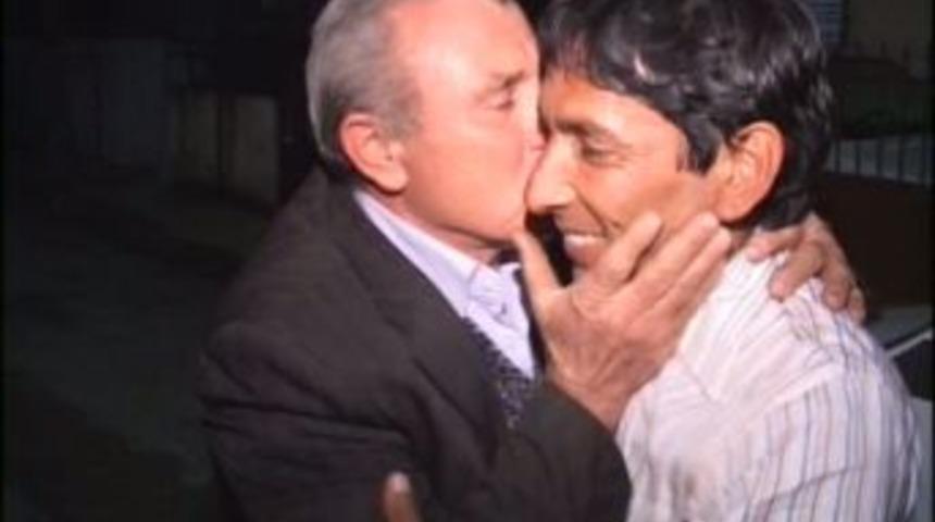 Kurtarılan gemici bayram havasında karşılandı