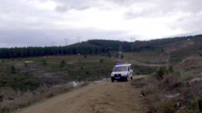 D&ouml;v&uuml;lerek ormanda &ouml;l&uuml;me terk edilen şahsı &ccedil;oban kurtardı