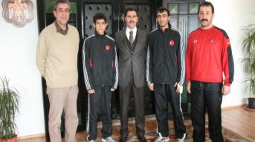 Belediyesporlu Tekvandocular, T&uuml;rkiye şampiyonasından madalya ile d&ouml;necek
