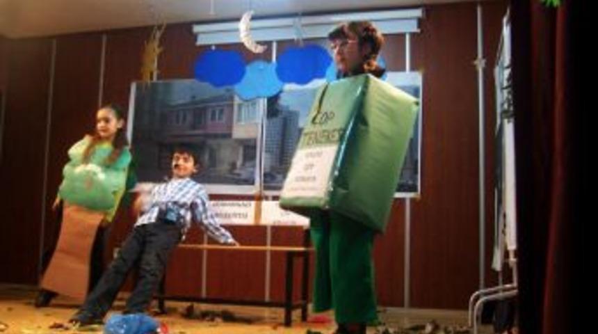 İlk&ouml;ğretim &ouml;ğrencilerinden &ccedil;evreye duyarlılık &ccedil;ağrısı