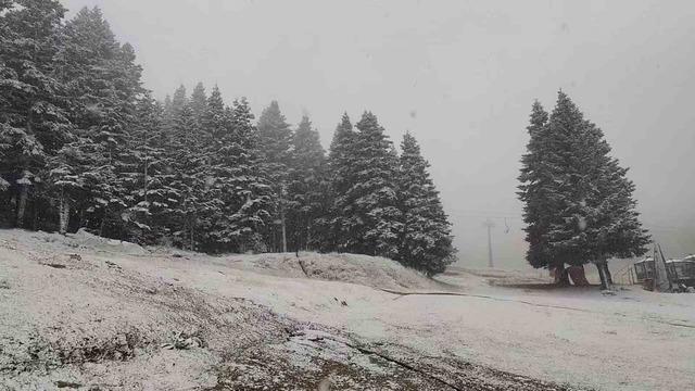 Uludağ’a sezonun ilk karı yağdı 2