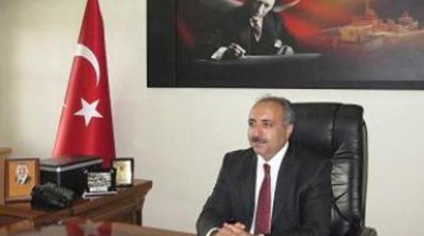 İşten &ccedil;ıkartılan 250 belediye iş&ccedil;isi geri d&ouml;nd&uuml;