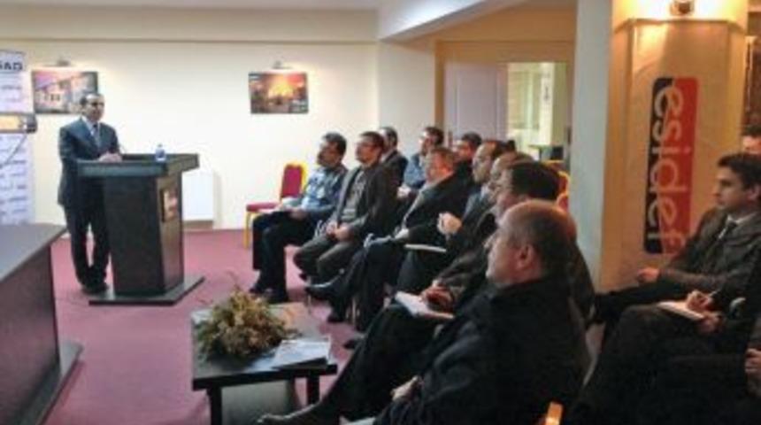 K&Uuml;SİAD'dan işadamlarına Ticaret Kanunu semineri