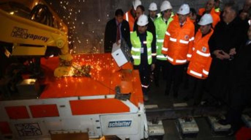 Marmaray&rsquo;da ilk kaynağı Başbakan Erdoğan yaptı