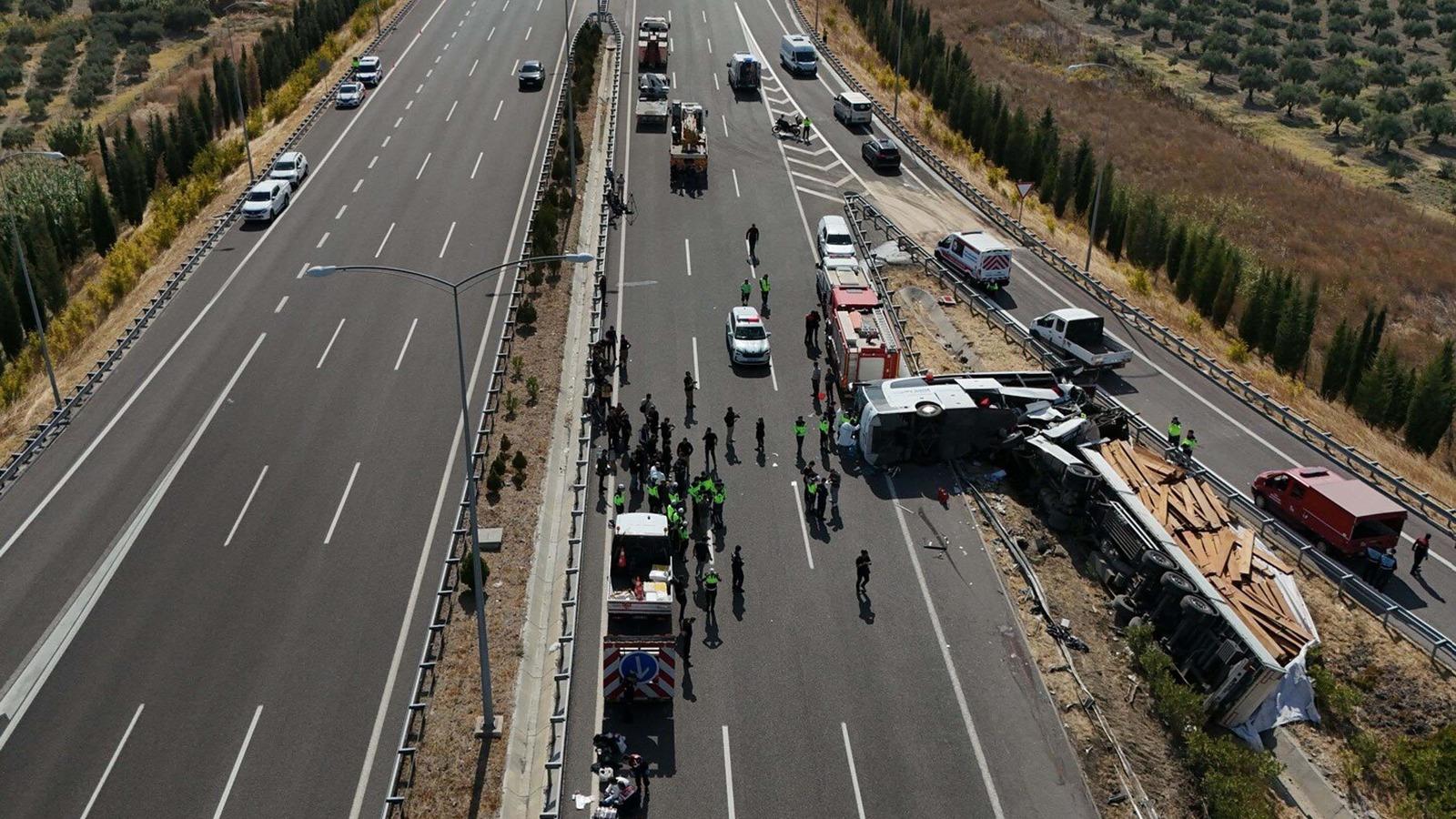 Manisa'da kazada ölü sayısı 12'ye yükseldi