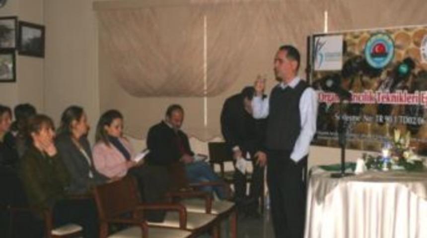 Arhavi'de arıcılık semineri d&uuml;zenlendi