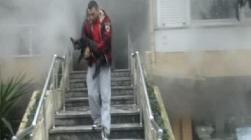 Pazar sabahına yangın korkusuyla uyandılar