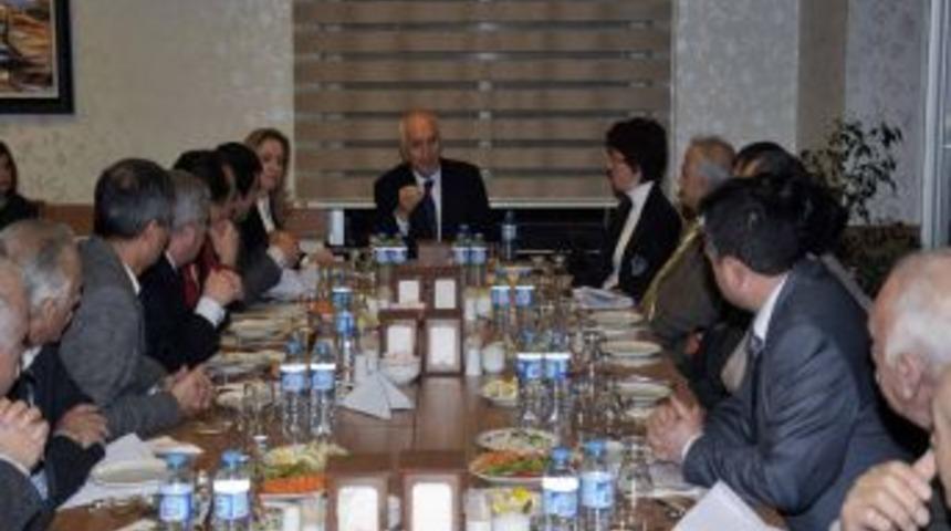 Başkan Yaşar, muhtarların sorunlarını dinledi