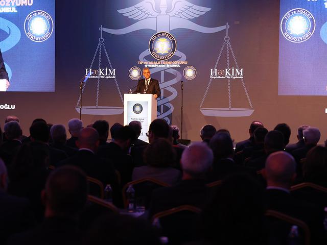 Sağlık Bakanı Memişoğlu Tıp ve Adalet Sempozyumu’nda konuştu