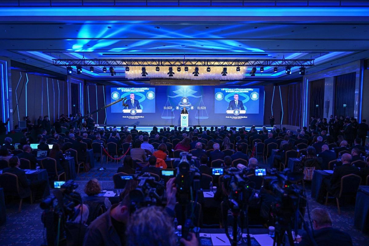 Sağlık Bakanı Memişoğlu Tıp ve Adalet Sempozyumu&rsquo;nda konuştu 3