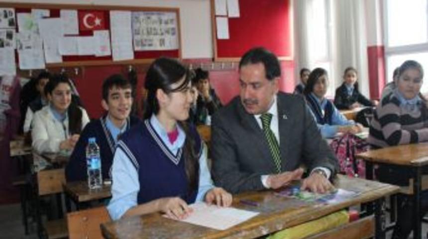 Sarı&ccedil;am&rsquo;da 30 okulda SBS deneme sınavı yapıldı