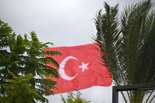 Antalya da kuvvetli r&uuml;zgar ve sağanak etkili oldu 8