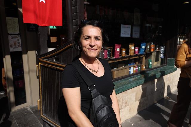 Gaziantep te 391 yıllık kahvehanede menengi&ccedil; kahvesi kuyruğu 7