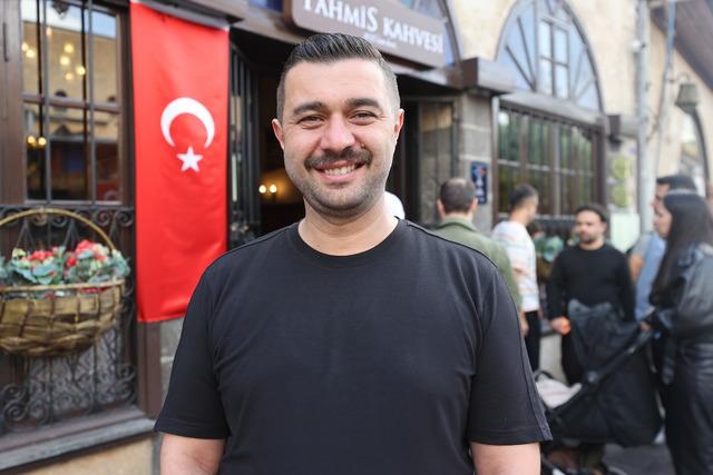 Gaziantep te 391 yıllık kahvehanede menengi&ccedil; kahvesi kuyruğu 1