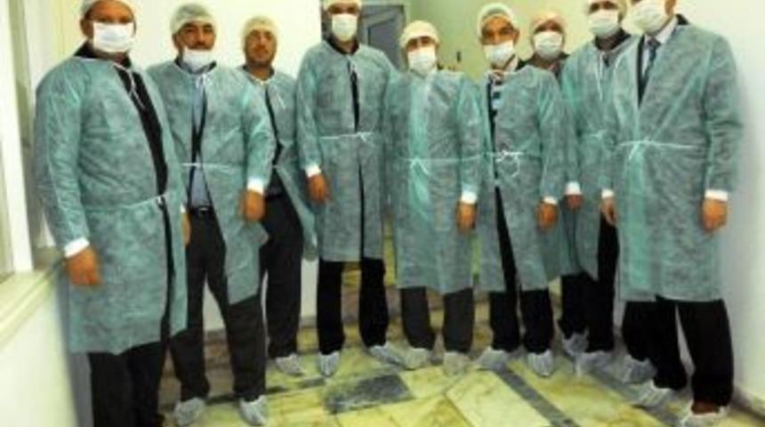 Din görevlilerinin helal gıda hassasiyeti