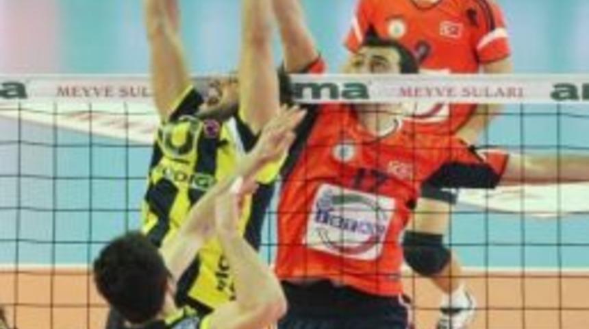 İstanbul B&uuml;y&uuml;kşehir Belediye: 3 - Fenerbah&ccedil;e Grundig: 1