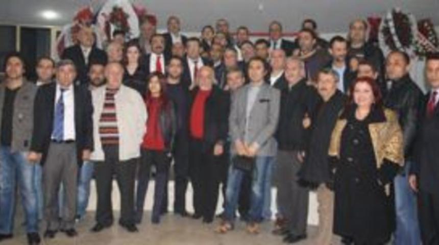 Ahmet &Uuml;nal sildi ge&ccedil;ti