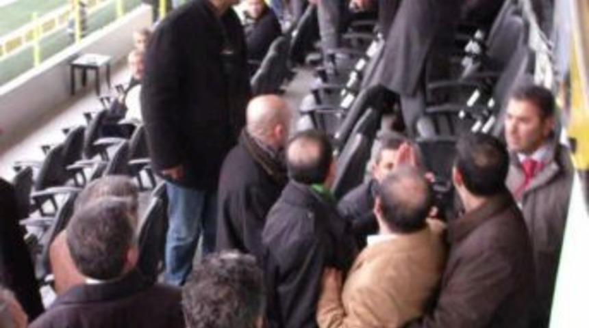 Yer kavgasında yumruklar konuştu