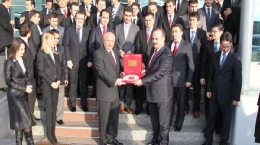 Vali Yüksel, idarecilik deneyimlerini kaymakamlarla paylaştı