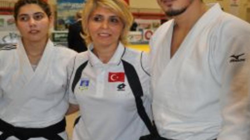 Judocu ailenin &ccedil;ocukları da başarıya koşuyor