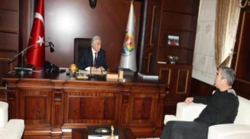 Samet Aybaba: Adana g&ouml;zle g&ouml;r&uuml;l&uuml;r şekilde değişti