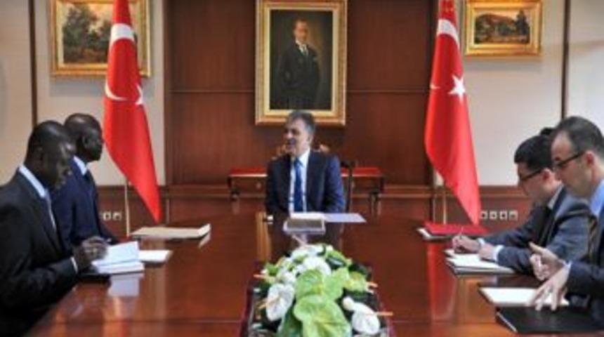 Cumhurbaşkanı G&uuml;l, Gambiya Dışişleri Bakanı Mamadou'yu kabul etti