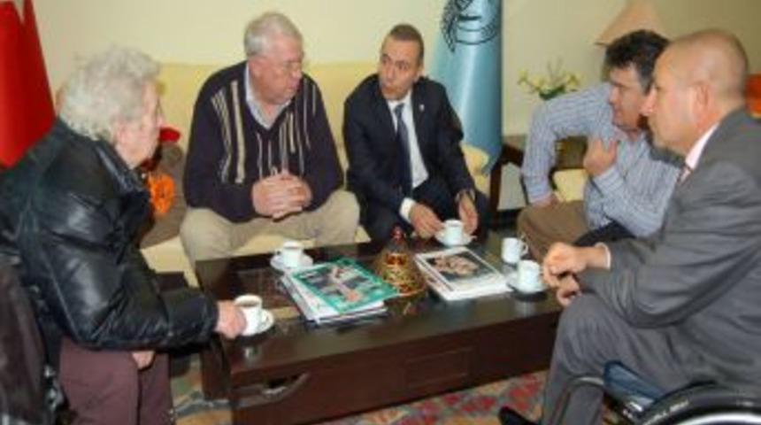 D&uuml;nya şampiyonası i&ccedil;in Adana'ya geldiler