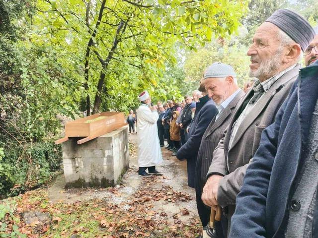 Aydın da acı olay! Kalp krizi ge&ccedil;iren 11 yaşındaki Hamza, son yolculuğuna uğurlandı 2