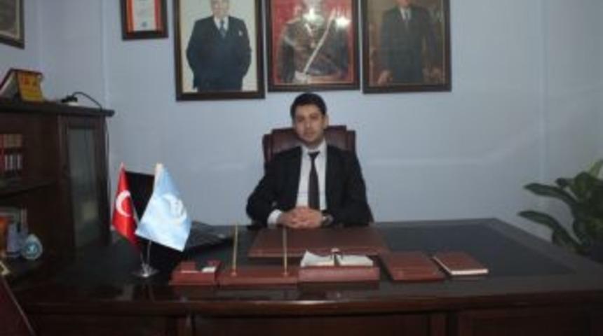 Denktaş'ın &ouml;l&uuml;m&uuml; herkesi yasa boğdu