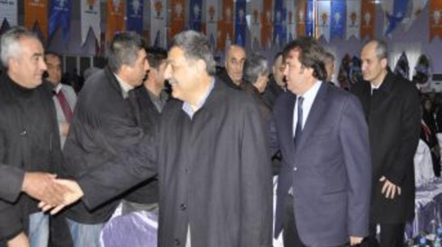 AK Parti Pazarcık İl&ccedil;e Başkanı Ganidağlı g&uuml;ven tazeledi