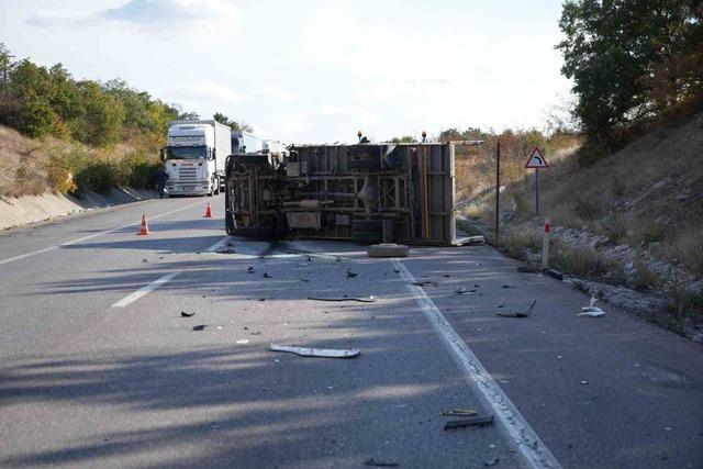 Edirne’de feci kaza! 4 kişi yaralandı 5