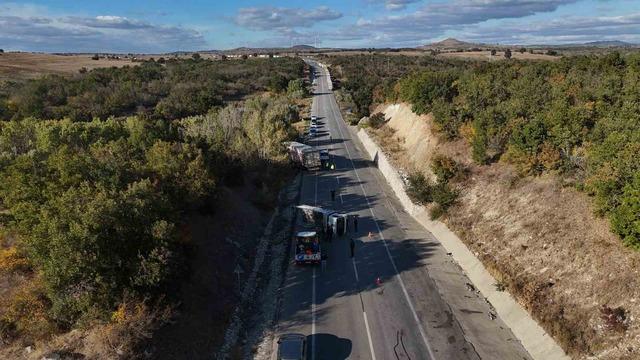 Edirne’de feci kaza! 4 kişi yaralandı 2