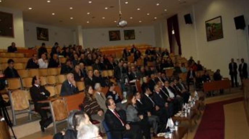 &Ccedil;anakkale domatesinin markalaşma &ccedil;alışması yapılıyor