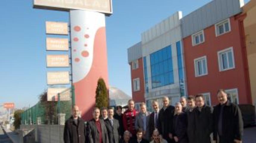 Bayburtlu işadamları Kayseri'den mutlu d&ouml;nd&uuml;