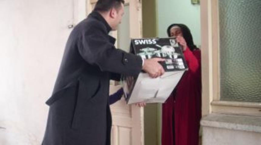 Kumlucalı işadamları, Vanlı depremzedelere sahip &ccedil;ıktı