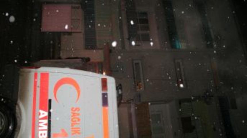 Pilot Teğmen Serkan Sağır'ın evinde endişeli bekleyiş s&uuml;r&uuml;yor