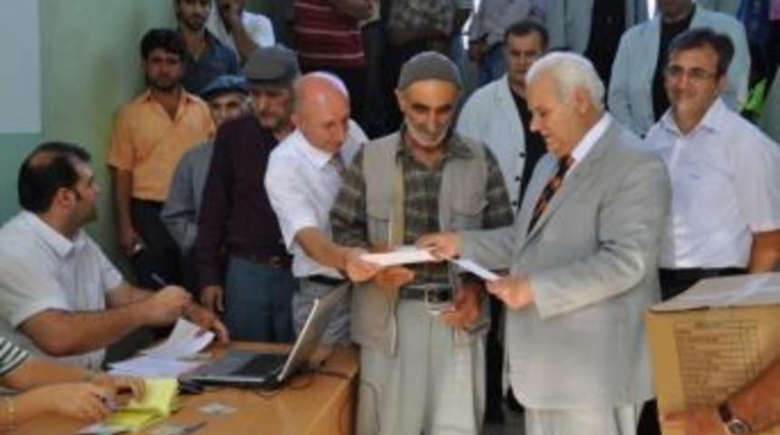 Siirt SYDV'nin yardımları s&uuml;r&uuml;yor