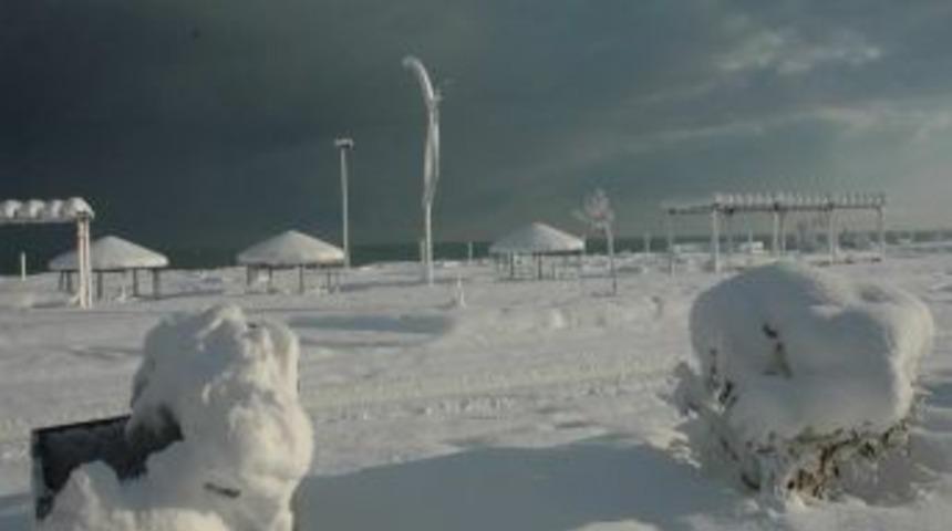 Sakarya'da 168 köy yolu ulaşıma kapalı bulunuyor