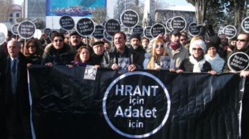 Hrant'ın arkadaşları adliye &ouml;n&uuml;nde n&ouml;bet tutacak