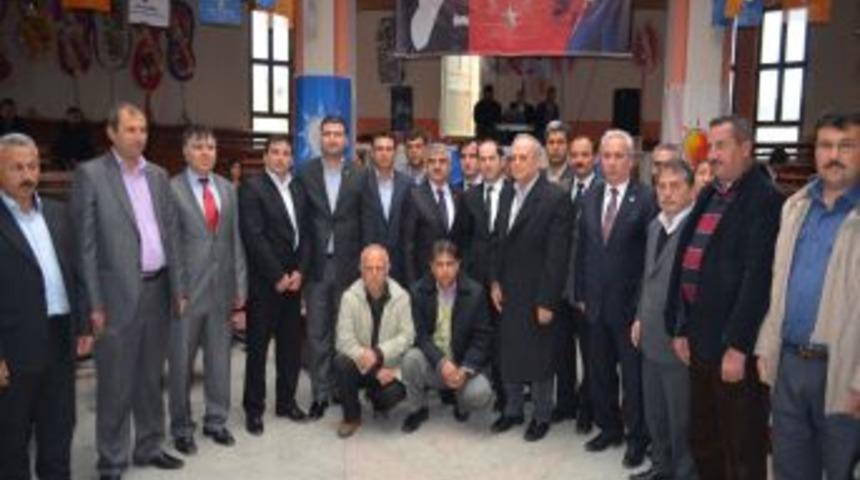 Mersin Bozyazı'da AK Parti İlçe Başkanı Ok güven tazeledi