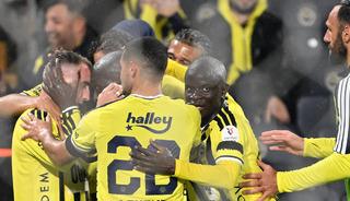 F.Bah&ccedil;e taraftarından G.saray derbisi &ouml;ncesi olay tezah&uuml;rat