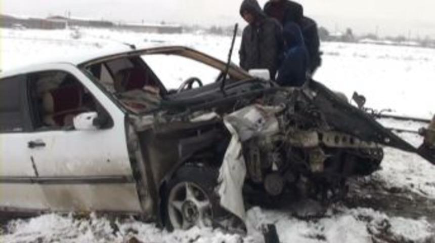 Hemzemin ge&ccedil;itte kaza: Bir yaralı