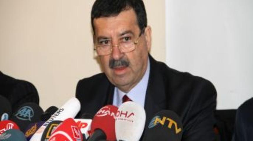 Suriyeli muhalif lider: Başıma silah dayayıp Esed lehine konuşturdular