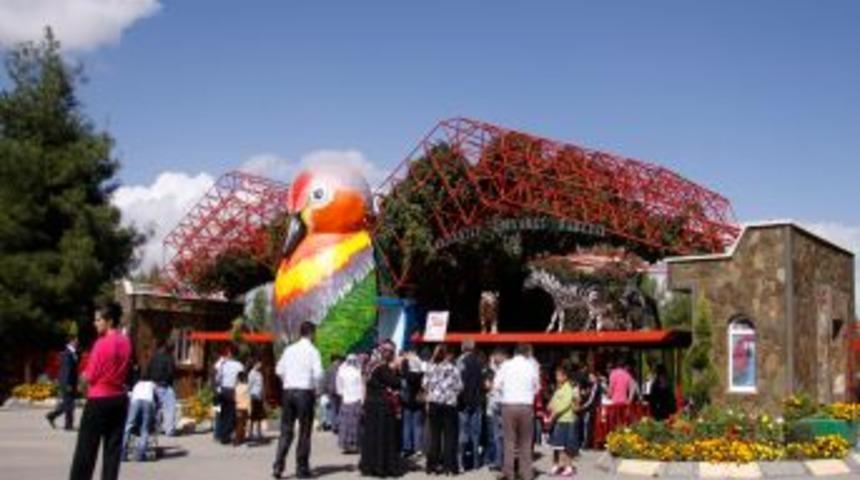 Ziyaret&ccedil;ilerden hayvanat bah&ccedil;esine tam not