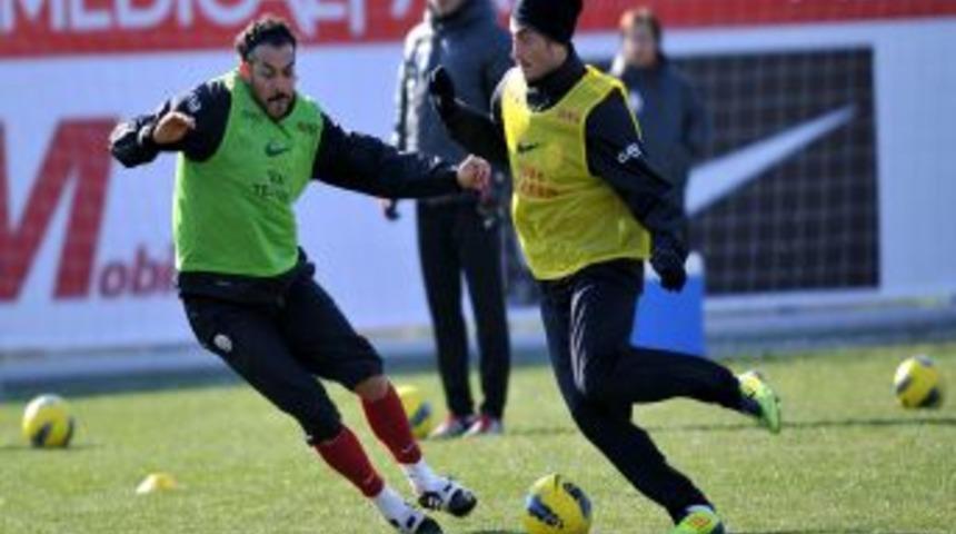 Galatasaray'da Eskişehirspor ma&ccedil;ı hazırlıkları s&uuml;r&uuml;yor